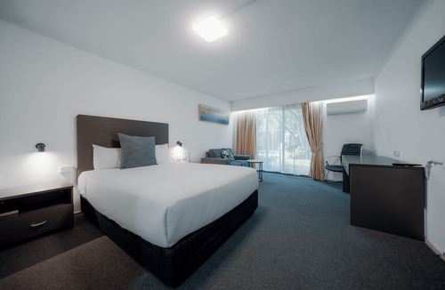 Wyoming Hotel | The Select Inn Gosford