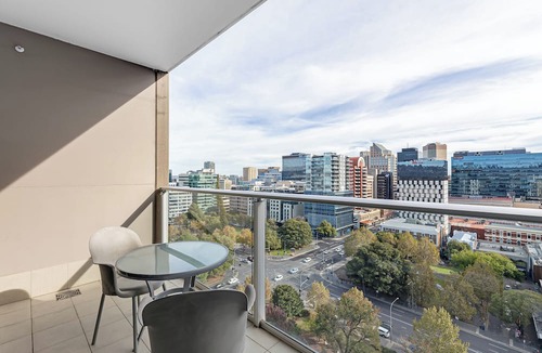Adelaide Central Business District Apartment | Swainson on Hindmarsh