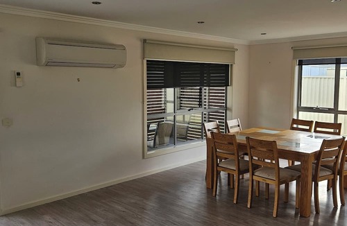 Penguin House | Penguin Retreat