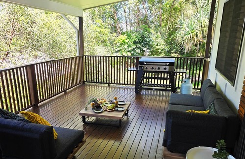 Sunshine Coast House | Split level multi-family tropical beach house