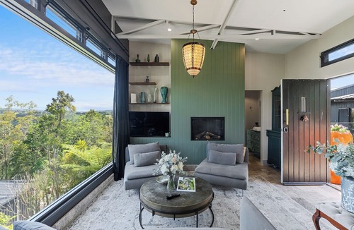 Beechmont Cabin | Escape to Serenity in Beechmont Luxurious Cabin Retreat