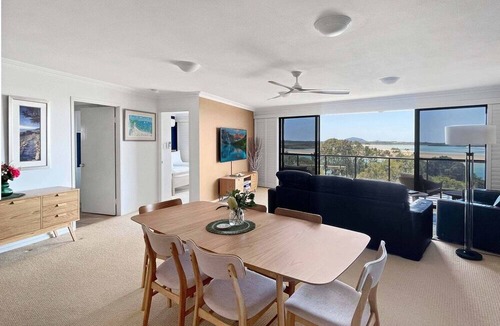 Maroochydore Apartment | Modern Apartment in the Heart of Cotton Tree