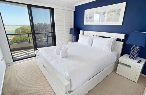 Maroochydore Apartment | Modern Apartment in the Heart of Cotton Tree