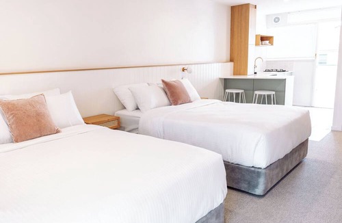Wollongong Hotel | Surfside 22