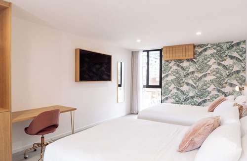 Wollongong Hotel | Surfside 22