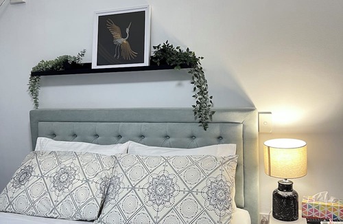 Mascot House | Sunny Rooms Mascot