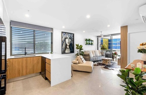 Sunshine Coast Apartment | New Boutique Apartment in the heart of Mooloolaba by BOXXLA