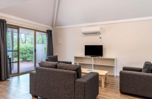 Broadwater Hotel | Bayview Geographe Resort by Accor