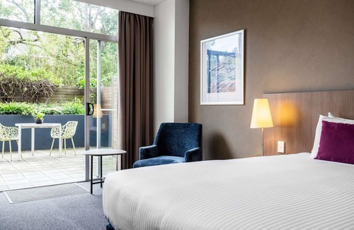 Greenwich Hotel | Mercure Sydney St Leonards