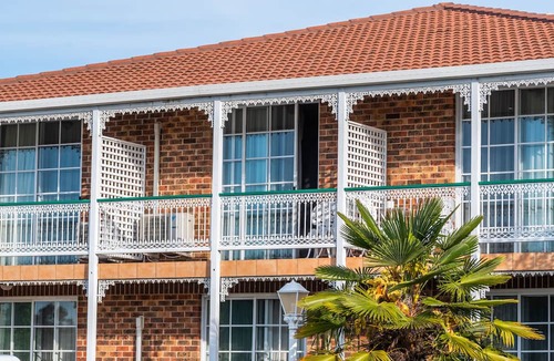 Queanbeyan East Hotel | Golden Age Motor Inn Queanbeyan