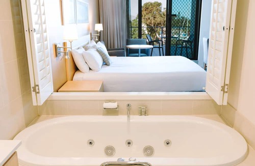 Ballina Hotel | Ramada Hotel and Suites Ballina Byron