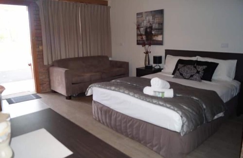Tuncurry Hotel | Tuncurry Motor Lodge
