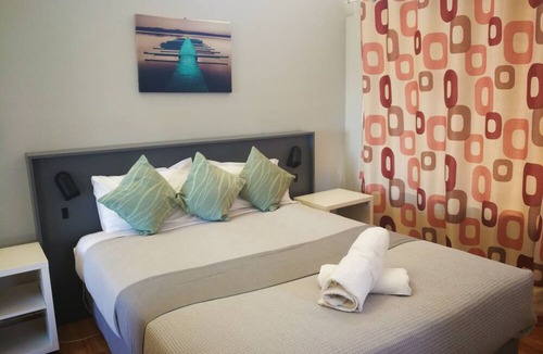 Lovedale House | Vineyard Hill