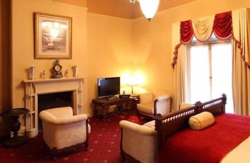 Guildford Hotel | Rose & Crown Hotel
