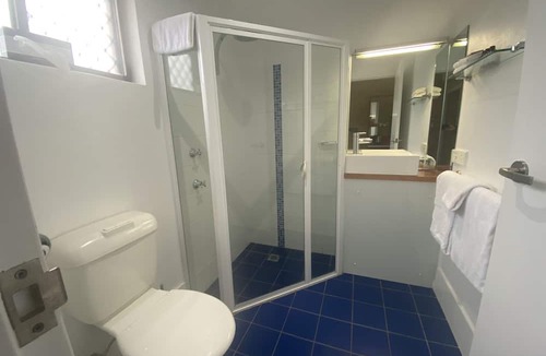 Bomaderry Hotel | Avaleen Lodge Motor Inn