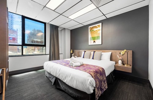 Adelaide Central Business District Hotel | Eminence on Bank
