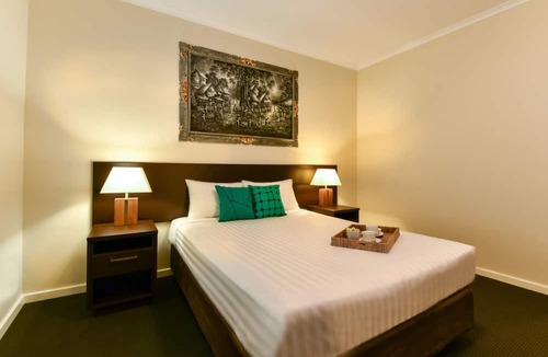 Redcliffe Hotel | Sanno Marracoonda Perth Airport Hotel