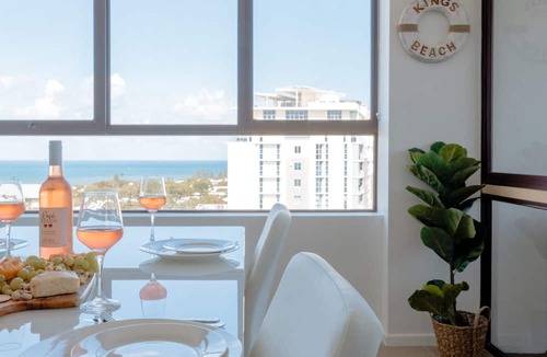 Kings Beach Apartment | Breezy Kings Beach Apartment with Ocean Views