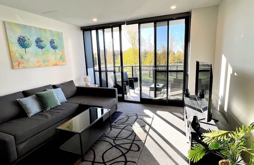 Phillip Apartment | Fab in Phillip - 2bd 2bth Apt