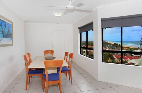 Coolum Beach Apartment | Unit 4 'Beaumont Sur Mer'