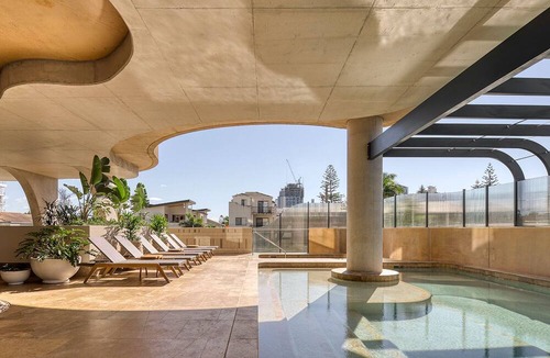 Broadbeach Apartment | Encore Broadbeach