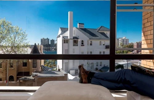 Elizabeth Bay Apartment | Elizabeth Bay Apmnt - Water Views & Free Parking