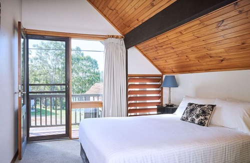 Lovedale Villa | Wandin Valley Estate