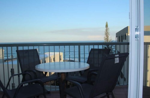 Caloundra Apartment | Sanctuary Shores 5 Kings Beach Coastal Escape