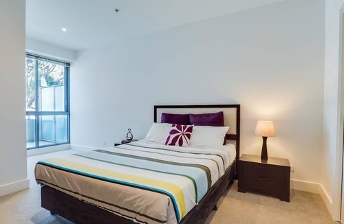 Geelong Apartment | Waterfront By Gold Star Stays