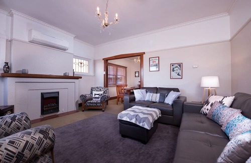 Burnie Apartment | Jones On Wilson Boutique B&B