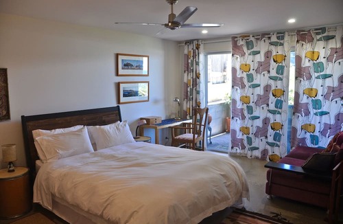 Coledale Apartment | Wanganella.A taste of coastal life, culture and relax.