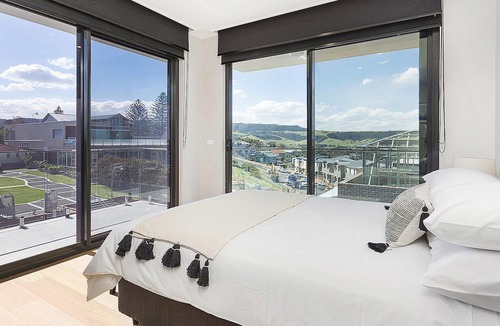 Gerringong Apartment | Cosmopolitan@SoHo - amazing views