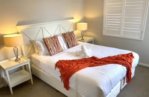 Southbank Apartment | StayCentral - Cityside on Whiteman (Southbank) - Whiteman Street, Southbank - 2 Bedrooms, 2 Beds, 2 Bathrooms, 1 secure undercover parking spot.