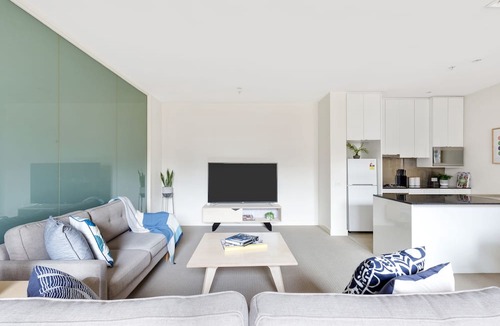 Melbourne Central Business District Apartment | Nook Melbourne - Collins Street
