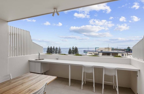 Caloundra Apartment | Luxury 5-floor Unit with Ocean Views near Beach