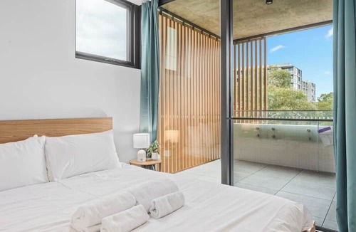 Dickson Apartment | Modern 2BR Living with EV Charging and 7-Min to Tram