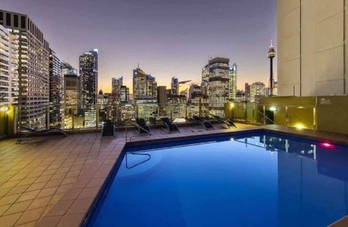 Darlinghurst Apartment | Luxe CBD Apt | Hyde Park Views + Pool & Gym & Spa