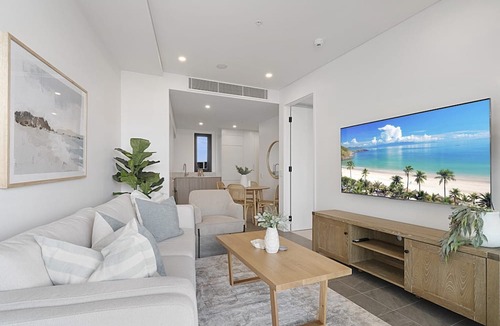 North Fremantle Apartment | Bright 1-Bedroom Escape with Private BBQ