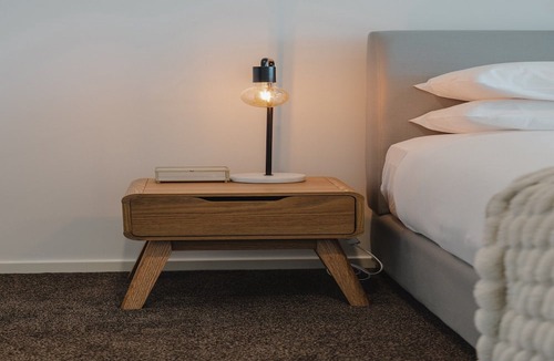 Braddon Apartment | Central 1-Bed with Balcony, Rooftop BBQ & Parking