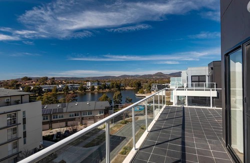 Greenway Apartment | Lake & Mountain Escape Greenway