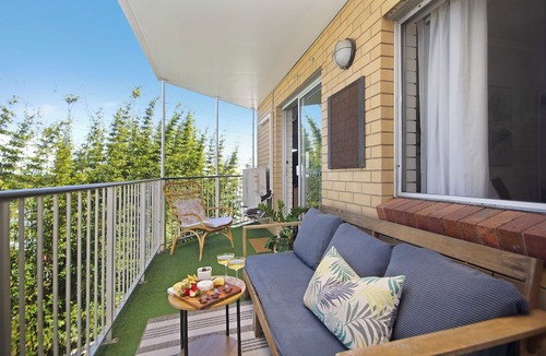 Kingscliff Apartment | Relaxed Beach Stay - Private Balcony - Walk to Everything - Families & Friends