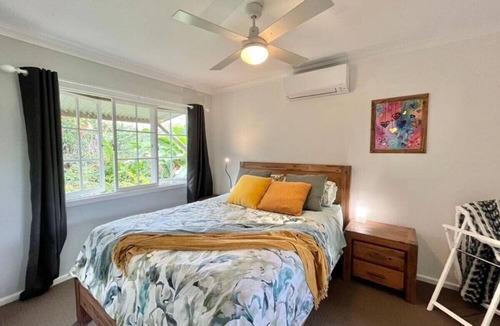 Kuranda Apartment | Live in Kuranda Village | Lush garden | Balcony dining