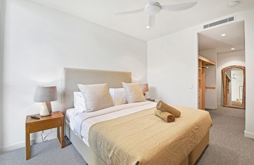Palm Beach Apartment | Beachfront Luxury Palm Beach