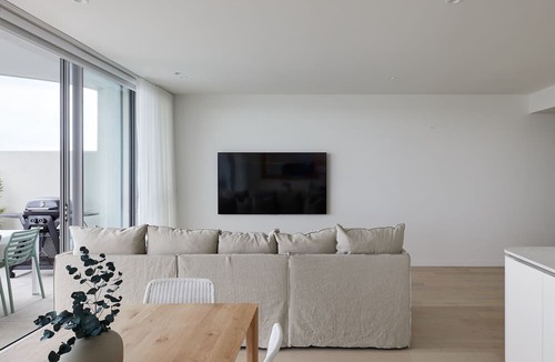 Newcastle Apartment | Amaya - holiday apartment by Follo