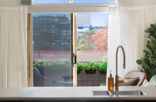 Adelaide Central Business District Apartment | Stylish Urban Retreat on Eden