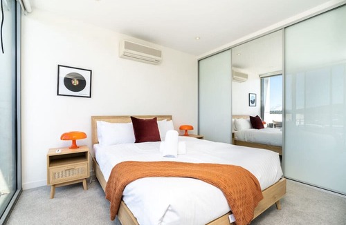 Braddon Apartment | 2BR Penthouse w/Breathtaking View!
