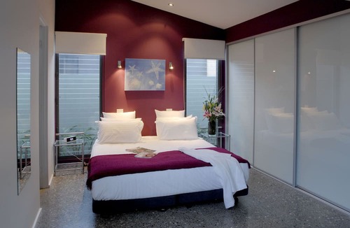 Sanctuary Point Apartment | By the Beach B&B and Apartments