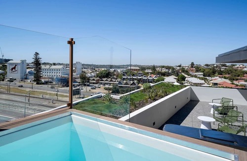 North Fremantle Apartment | Stylish 2-Bed Unit with Views & Rooftop Access