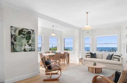 Manly Apartment | Manly Hilltop | Accommodation in Sydney with Ocean Views