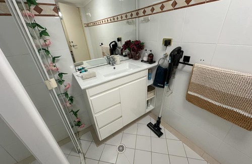 Sydney Central Business District Apartment | Super Comfortable quiet room, Haymarket inc Wifi